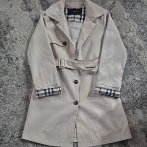 Burberry Light Beige Trench Coat with Signature Check Trim